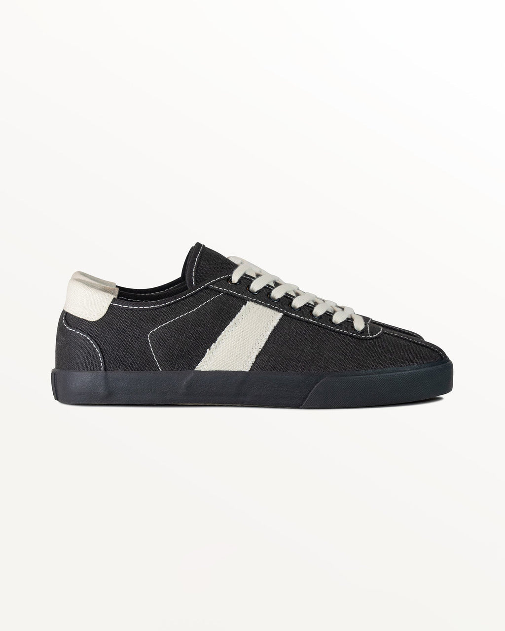 Looper Hemp Black/White Stitch trainer, side view with ecru stripe, ecru heel tab and black rubber sole