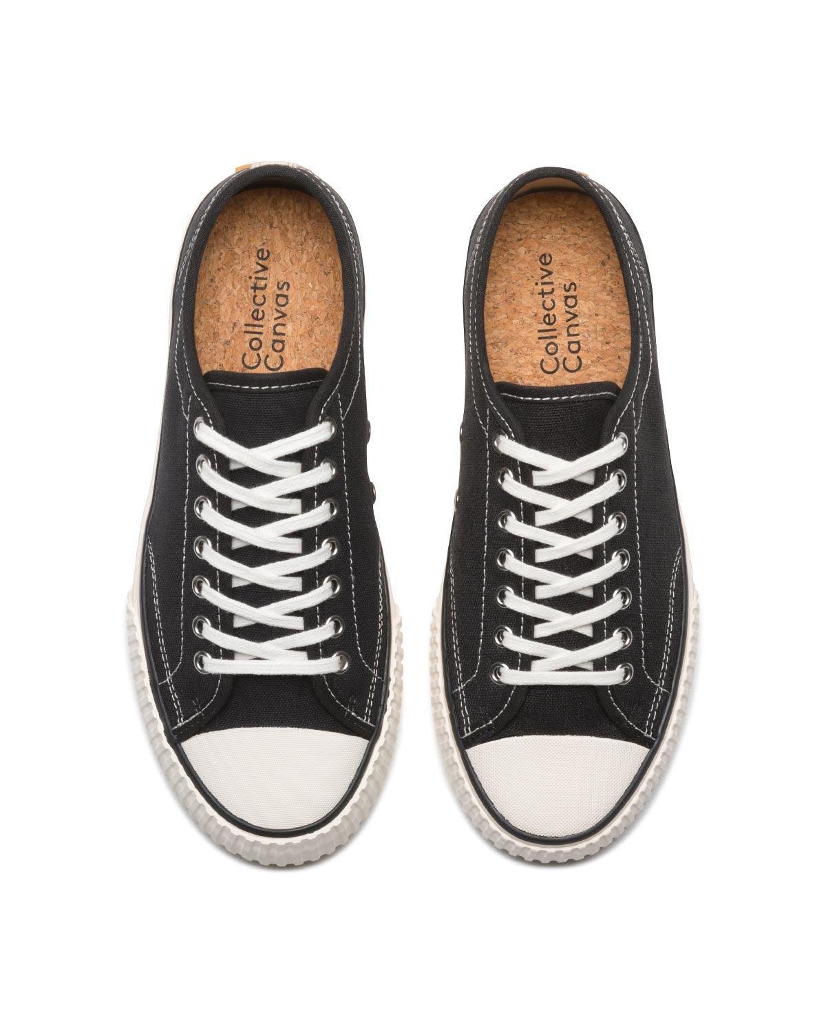 Top view of Straat Hemp Black/White trainers with cork insoles and white laces